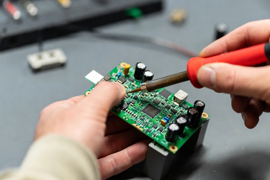 Mastering the Future of Connectivity：A Deep Dive into Flexible PCB Assembly Technology